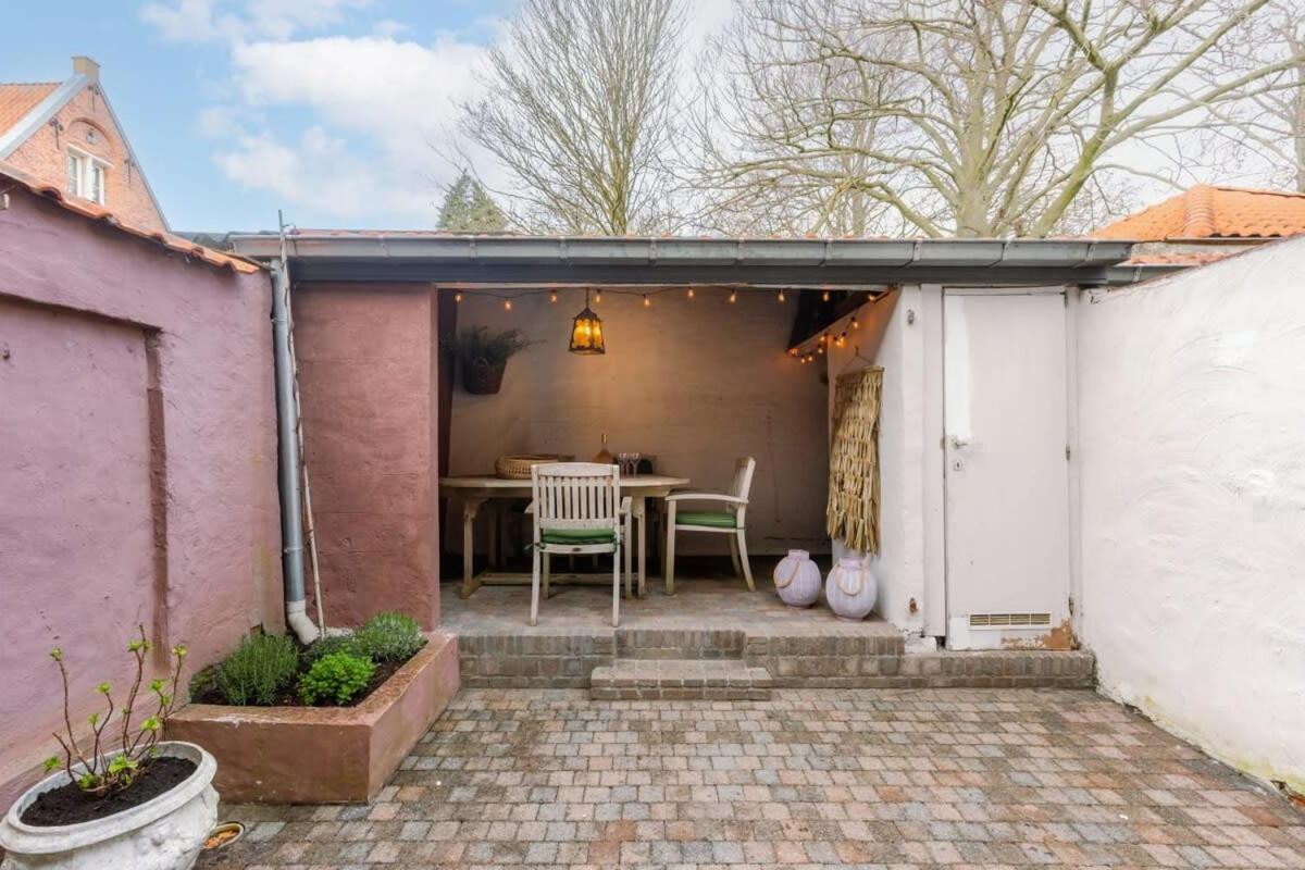 Villa Huswell - Charming Town-House In The Center Of Brügge Exterior foto